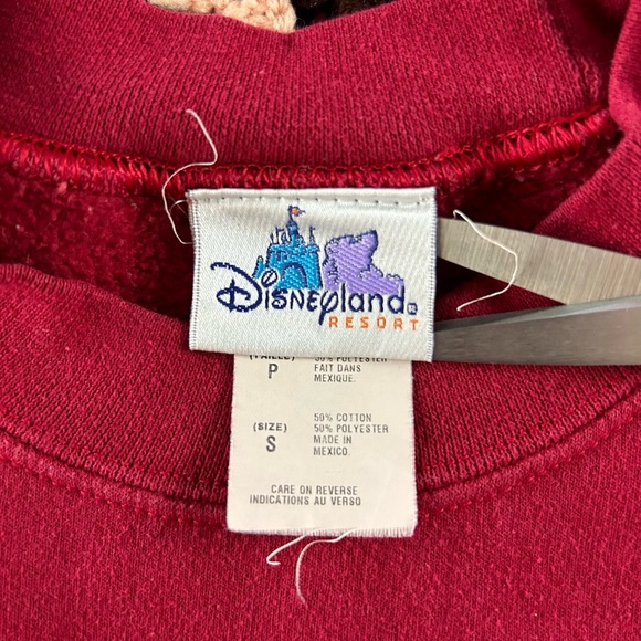 Disneyland Resort 2007 Mickey Mouse Cherry Crewneck Lilo Stitch Donlald … - Picture 3 of 12